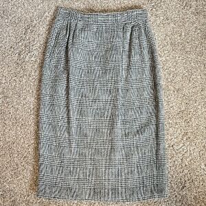 Vintage Black and Cream Knee-Length Pleated Pencil Skirt Made In Italy